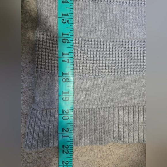 Bagatelle Gray Crew Neck Sweater with Textured Stripes , Navy And Blue Collar. S - Picture 8 of 8